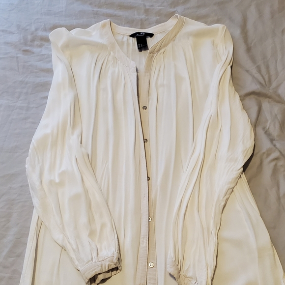 White button down - Picture 3 of 4